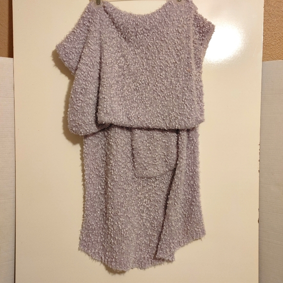 NWOT DEMDACO Giving Shawl OS - Picture 11 of 12